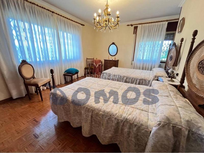 Foto c87dcafe-ccc7-479e-bd71-27bb68747bc7. Chalet mit heizung parking in Corgo (O)