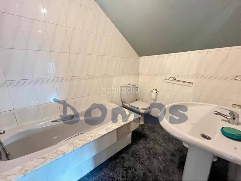 Foto 605dccbb-69b6-4d18-ba1b-6fd9cb8f4016. Chalet with heating pool in Parroquias del Este Lugo