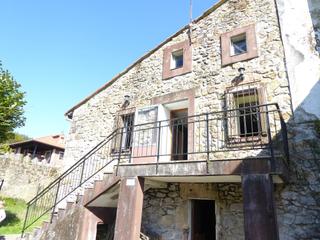 Masia a Bárcena de Cicero. Casa adosada ambrosero cantabria. si lo que te gusta es la tranq