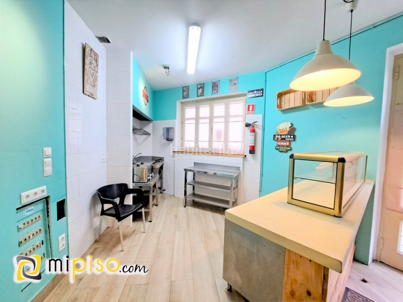 Foto c2e4b111-3bd6-4a56-b2f0-d05c5f89b337. Local comercial a Centro Laredo