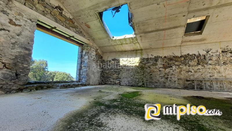 Foto e719f99f-a13d-49bb-ba13-d942799fddec. Casa  con terreno en Voto