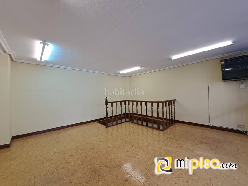 Foto 0c25b8db-7774-4fa1-a368-d55a95e7e0bd. Lloguer local comercial a Santoña