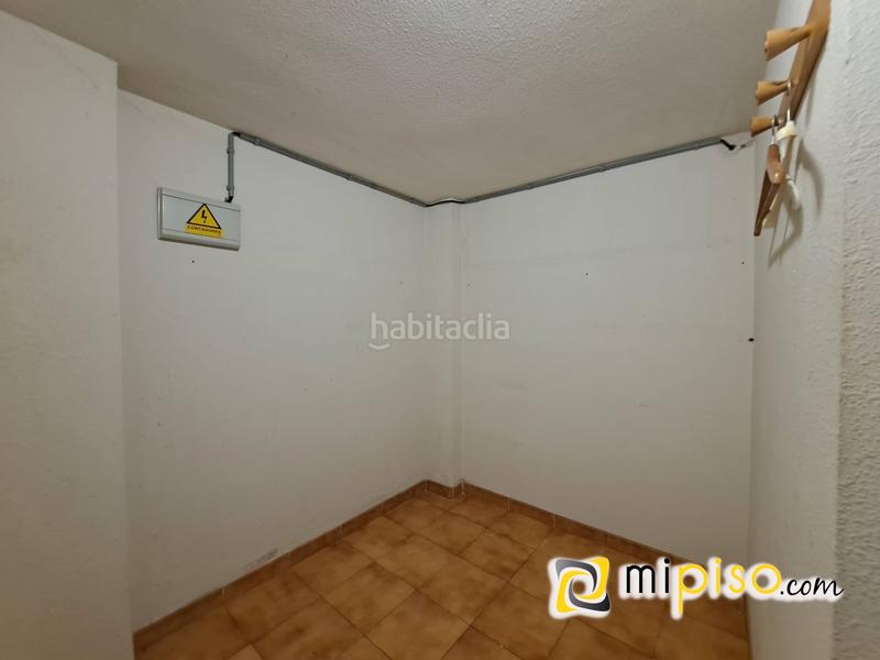 Foto 246142f4-85d8-4a64-b4b3-badb7cda4739. Lloguer local comercial a Santoña