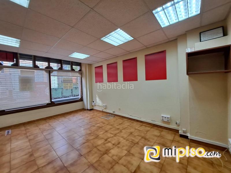 Foto 58981b31-0b8a-4241-9ca1-4a8ec685179e. Lloguer local comercial a Santoña