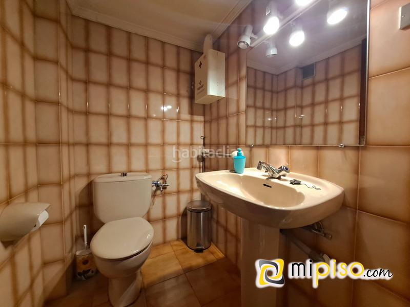 Foto 7f2d9bf6-bfe4-4a43-91ed-fdbf0624c369. Lloguer local comercial a Santoña