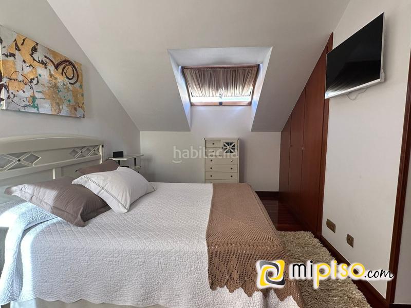 Foto 0aa0867a-a7b1-47a7-bce9-61031f56fe2a. Dúplex inmobiliaria mipiso os presenta este maravilloso dúplex en el Centro , en una de las zonas más transitadas y con mucha vi en Laredo
