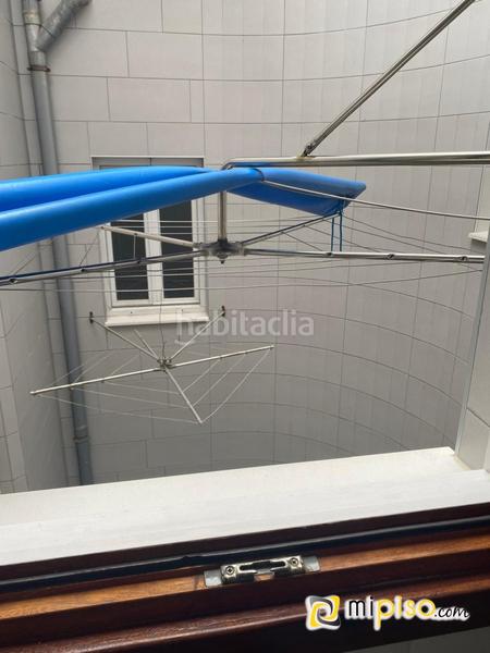 Foto 1299d302-c945-4e98-93da-56a1381deaaf. Dúplex inmobiliaria mipiso os presenta este maravilloso dúplex en el Centro , en una de las zonas más transitadas y con mucha vi en Laredo