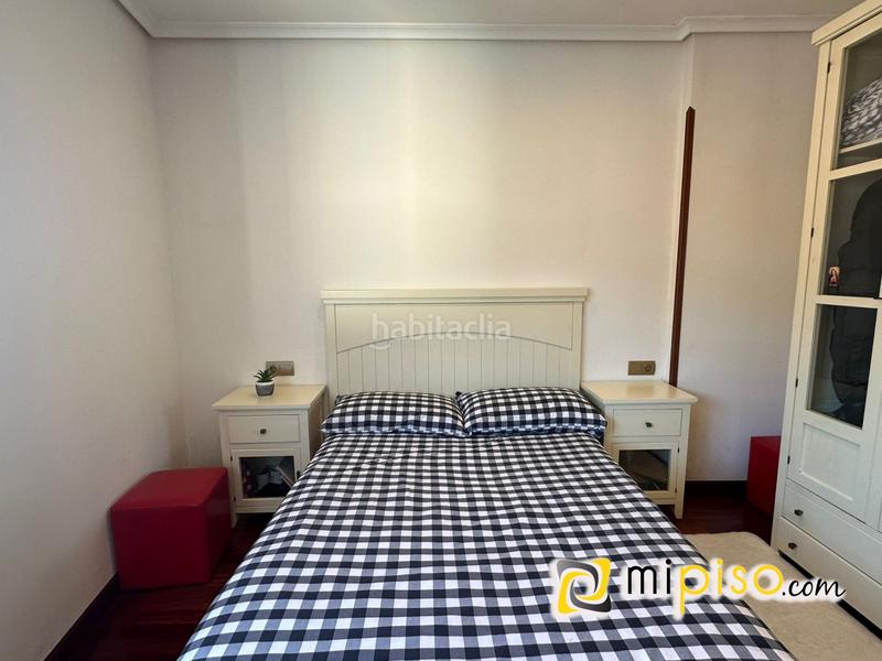 Foto 1f9ecaa3-7879-4fda-8e26-c6c751f92774. Dúplex inmobiliaria mipiso os presenta este maravilloso dúplex en el Centro , en una de las zonas más transitadas y con mucha vi en Laredo