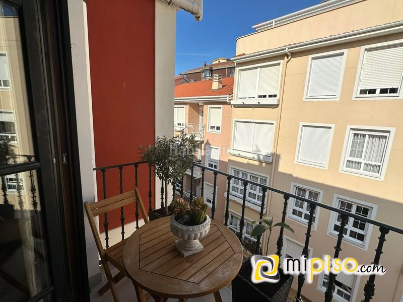 Foto e3aaa227-69ea-4ecc-b393-3a27732a7a9b. Dúplex inmobiliaria mipiso os presenta este maravilloso dúplex en el Centro , en una de las zonas más transitadas y con mucha vi en Laredo