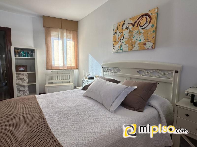 Foto f9a82fc9-7c80-40be-9adf-da4cdfdce8b5. Dúplex inmobiliaria mipiso os presenta este maravilloso dúplex en el Centro , en una de las zonas más transitadas y con mucha vi en Laredo