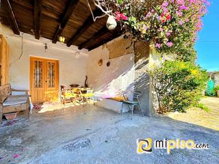 Maison à Arnuero. Con una superficie total de m construidos distribuidos estratégi