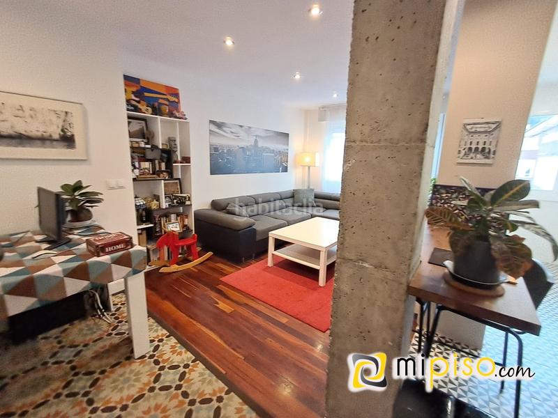 Foto c34ac1fe-5749-4e79-9e6c-1d63911ded3e. Piso desde inmobiliaria mipiso os presentamos este fantástico piso en pleno Centro de la villa marinera. ubicado en una zona inmejorabl en Laredo
