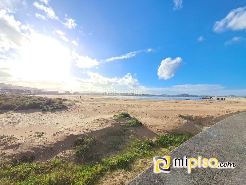 Foto d94fa840-0635-4392-871b-3401f7bd9bd1. Piso desde inmobiliaria mipiso os presentamos este fantástico piso en pleno Centro de la villa marinera. ubicado en una zona inmejorabl en Laredo