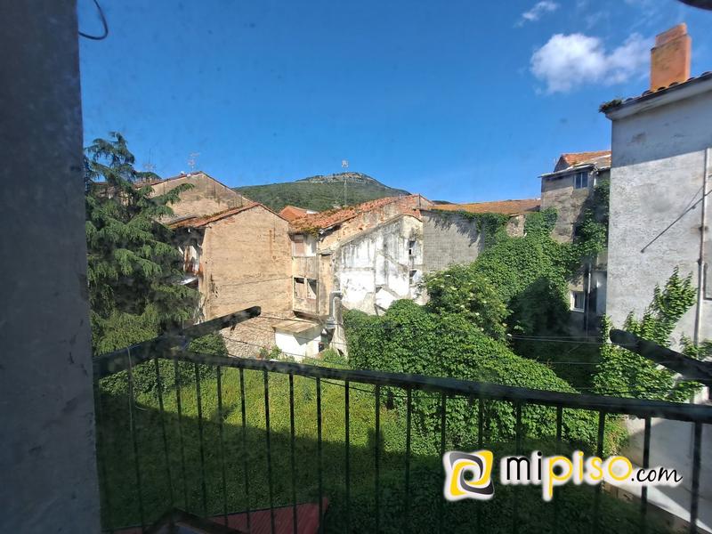 Foto 3f463384-adc5-429c-a1d2-bdb90a9fb62f. Pis a Santoña