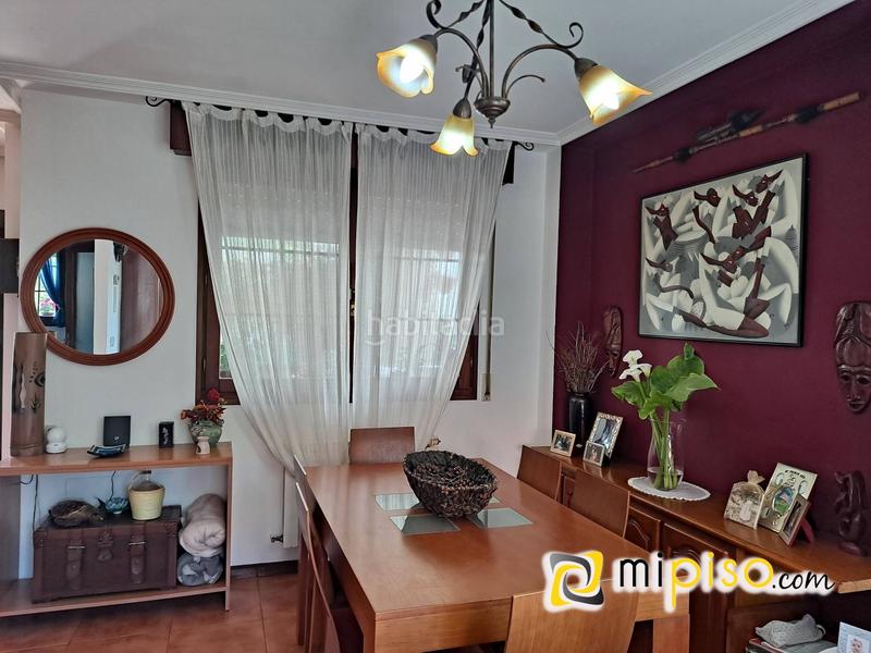 Foto 0f25f398-aa56-4276-8b0a-e886fc41a0f4. Chalet pareado cantabria les presentamos este pareado, ubicado en la localidad a pocos minutos de las playas de hel en Argoños