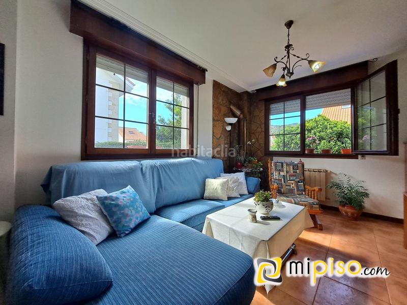 Foto 79de306c-6cce-4c2e-b890-03d696c41ef5. Chalet pareado cantabria les presentamos este pareado, ubicado en la localidad a pocos minutos de las playas de hel en Argoños