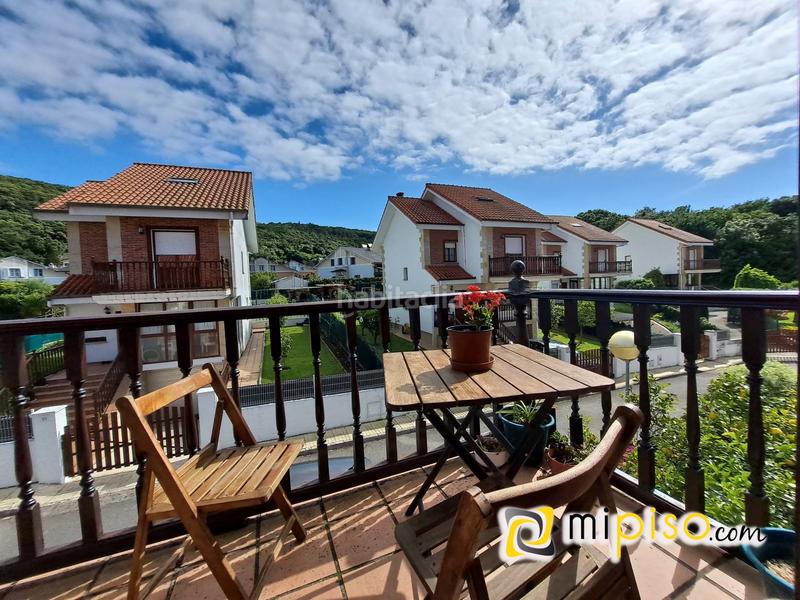 Foto e63dbbfb-1c44-4ee7-876e-f19778431f6a. Chalet pareado cantabria les presentamos este pareado, ubicado en la localidad a pocos minutos de las playas de hel en Argoños