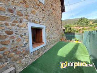 Casa a Ampuero. Desde inmobiliaria mipiso os presentamos esta fantástica casa de