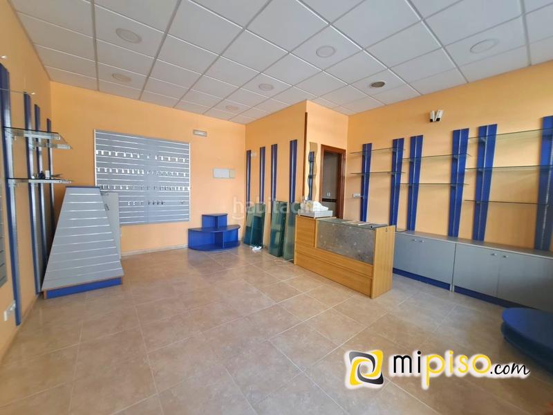 Foto c57ee4be-146f-449c-9192-d6d55a372ab5. Location local commercial dans Santoña