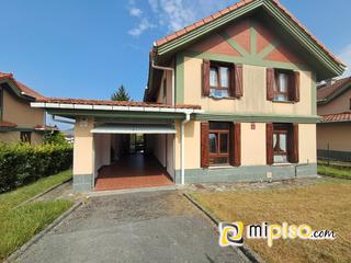 Chalet in Bárcena de Cicero. Chalet independiente cantabria os presentamos un  chalet en la l