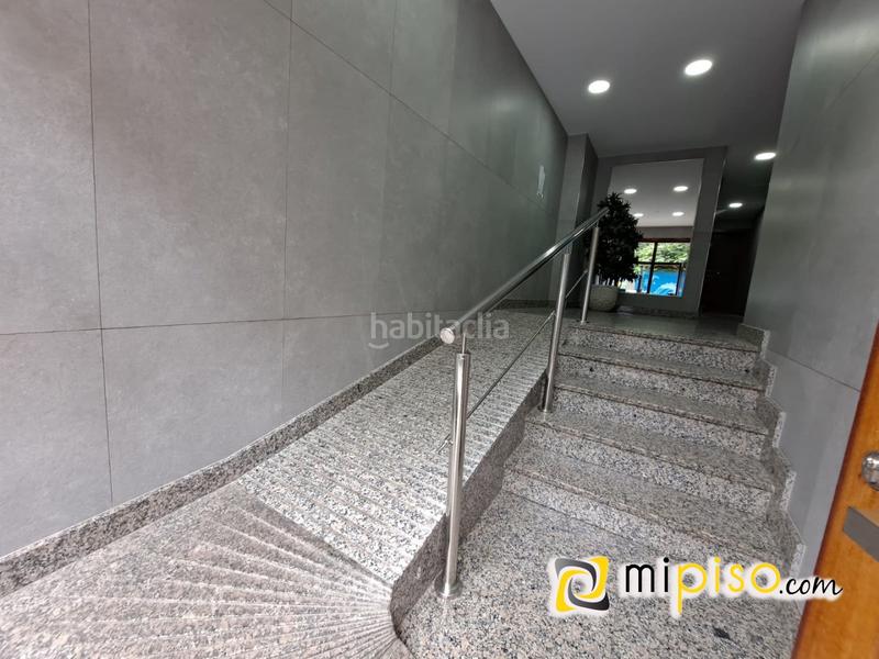 Foto 1c9a9023-226c-4032-9a7a-e85915027786. Alquiler piso temporada escolar 650 . inmobiliaria mi piso les ofrece este estupendo piso en el mismo puerto de la villa. una zona inmejorable en Laredo