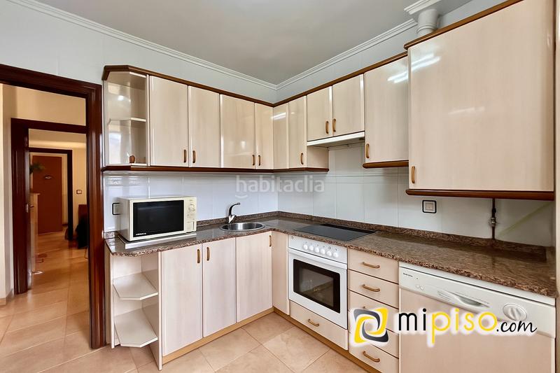 Foto 5da08f36-cfde-4376-a563-a57928c7fbb3. Chalet descubra esta maravillosa oportunidad de adquirir un chalet increíble en la encantadora localidad . este magnífico inmue en Argoños