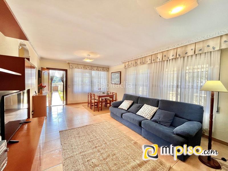 Foto bed05f79-1e9b-4a51-9473-724f86d7e426. Chalet descubra esta maravillosa oportunidad de adquirir un chalet increíble en la encantadora localidad . este magnífico inmue en Argoños