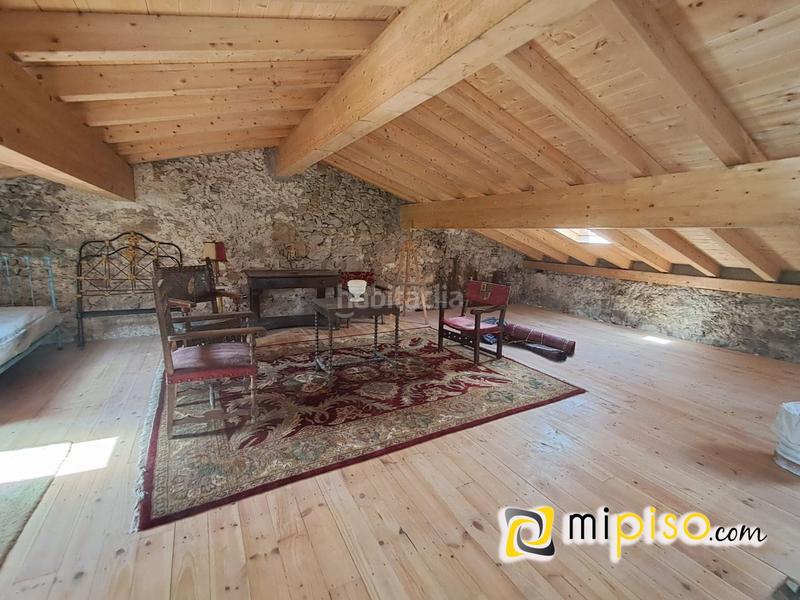 Foto 5af6f789-f5d1-497f-8922-99a0cf6a03af. Casa desde inmobiliaria mipiso les presentamos esta casa pareada . en una ubicación tranquila, rodeado de naturalez en Bárcena de Cicero