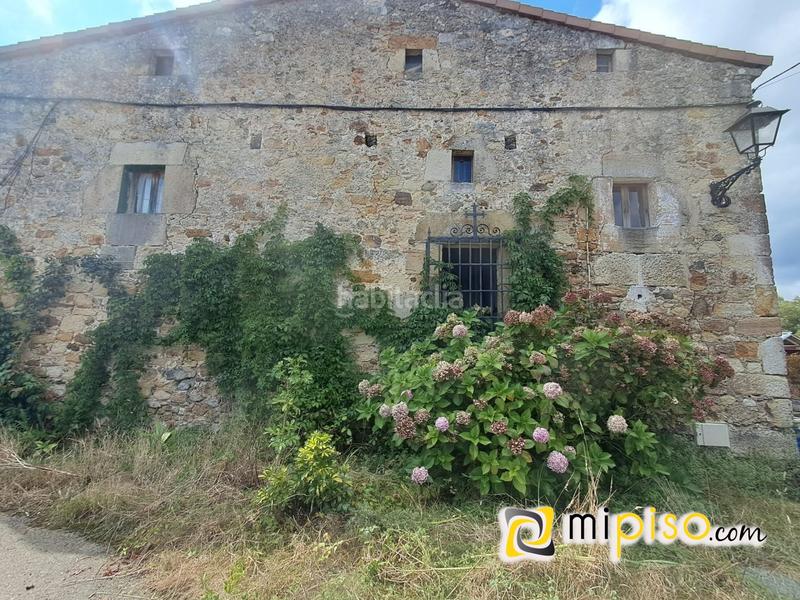 Foto 879c6bad-6ca7-457e-90da-6790da840e55. Casa desde inmobiliaria mipiso les presentamos esta casa pareada . en una ubicación tranquila, rodeado de naturalez en Bárcena de Cicero