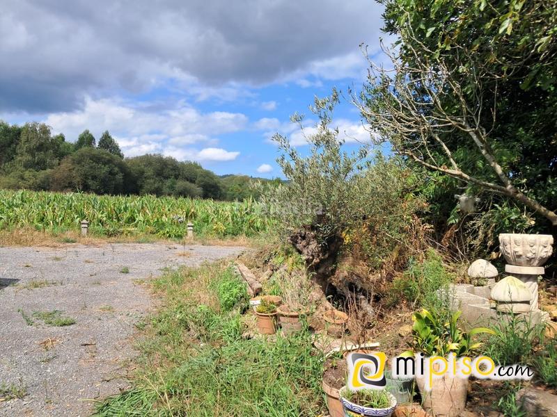 Foto a8fac93f-516b-4d31-ae30-6ddf232cf900. Casa desde inmobiliaria mipiso les presentamos esta casa pareada . en una ubicación tranquila, rodeado de naturalez en Bárcena de Cicero