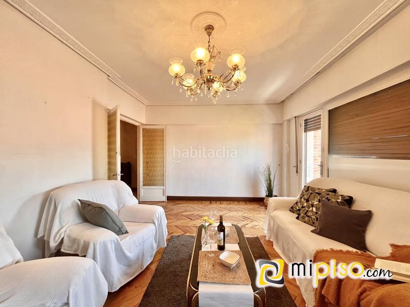Foto 53c8d525-b1d1-4fed-b010-3e76a393f875. Piso  amplio con vistas al mar en el Centro zona alamedasse vende amplio piso en una de las zonas más cotizadas de lared en Laredo
