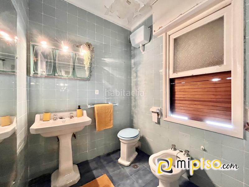 Foto dd8fae77-2a5e-499c-b86c-79113555874e. Piso  amplio con vistas al mar en el Centro zona alamedasse vende amplio piso en una de las zonas más cotizadas de lared en Laredo