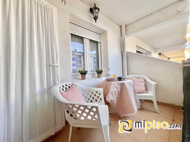 Foto 602cb517-8a1f-456e-a21a-d30a6ec4ef84. Piso desde inmobiliaria mipiso les presentamos en exclusiva esta fantástica vivienda en segunda línea de playa en la preciosa localidad en Laredo