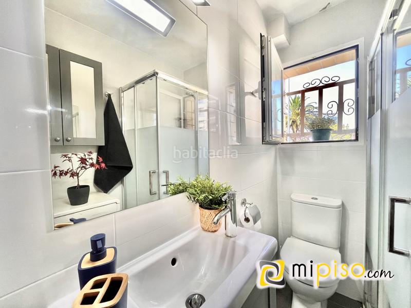 Foto 6dfba538-7655-40d8-94a7-6e8e3a9b03d1. Piso desde inmobiliaria mipiso les presentamos en exclusiva esta fantástica vivienda en segunda línea de playa en la preciosa localidad en Laredo