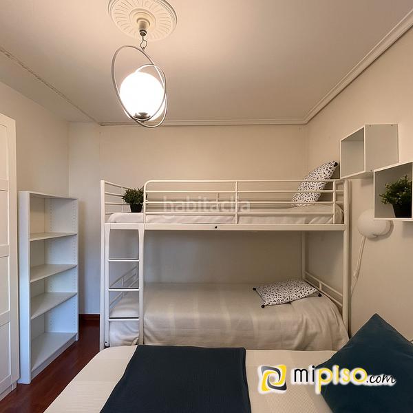 Foto 77aff213-47f7-4ac1-9314-5f816d5c29a2. Piso desde inmobiliaria mipiso les presentamos en exclusiva esta fantástica vivienda en segunda línea de playa en la preciosa localidad en Laredo