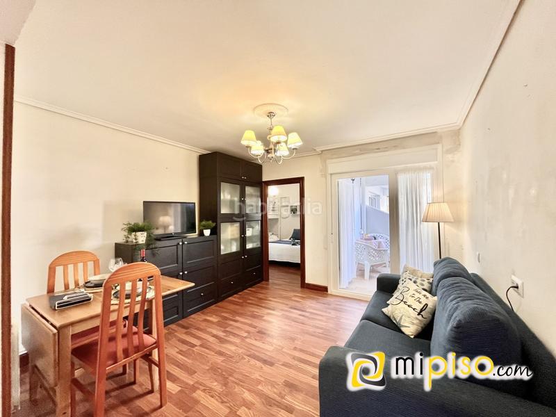 Foto bf70140d-489e-4505-a8d9-1d0c7a583986. Piso desde inmobiliaria mipiso les presentamos en exclusiva esta fantástica vivienda en segunda línea de playa en la preciosa localidad en Laredo