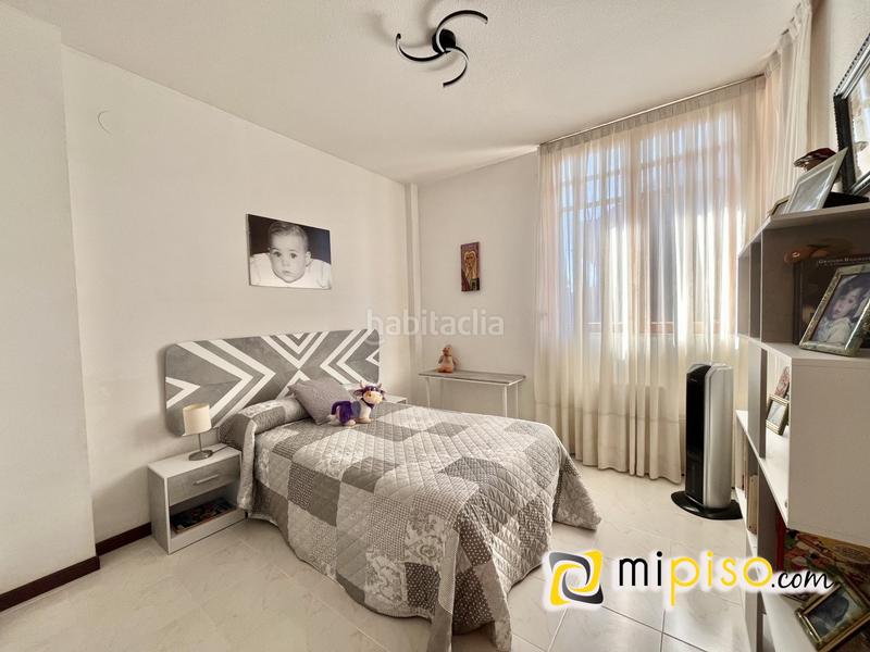 Foto 08db357c-72a0-4cce-9791-6f626ae0141c. Maison jumelée avec chauffage parking dans Zona Playa Laredo