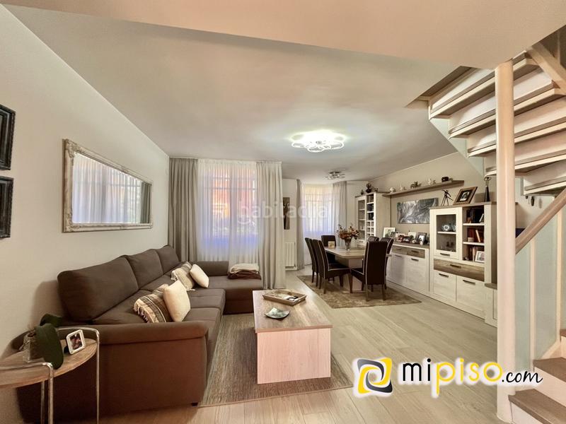 Foto a725822e-f613-4961-a650-0b3d5964b843. Maison jumelée avec chauffage parking dans Zona Playa Laredo