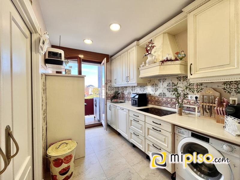 Foto 4701ef34-c7c1-4ef5-a2e6-c1f8cc933a8f. Appartamento con riscaldamento in Santoña