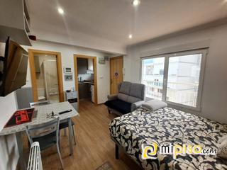 Miete Etagenwohnung in Zona Playa. Alquiler para larga estancia.  inmobiliaria mi piso les ofrece e