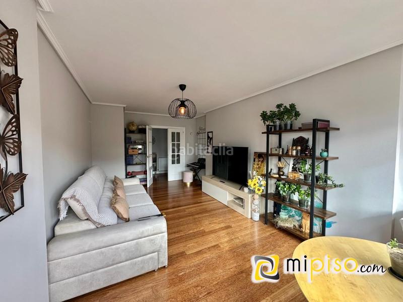 Foto 04d04408-2579-4f2d-9f07-f48c5f6c4e09. Pis amb calefacció a Colindres