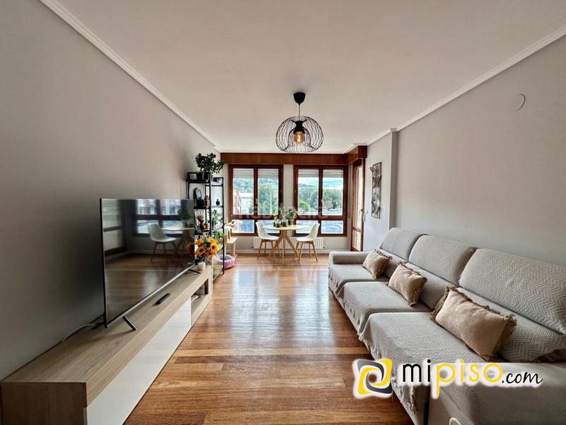 Foto 5d2ed014-02f0-4c38-b7d7-e935f862fd11. Pis amb calefacció a Colindres