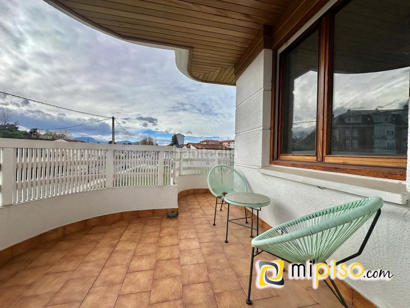 Foto cef044cc-b896-4ddc-8945-677c868c6233. Pis amb calefacció a Colindres