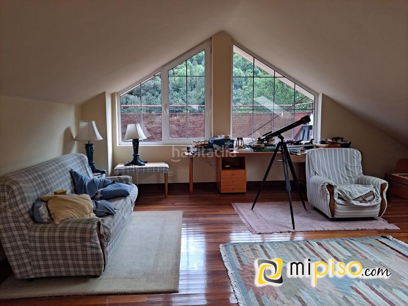 Foto 8b1d7122-fada-43e0-bcb0-b5a922e0cdf4. Chalet desde inmobiliaria mipiso les presentamos este chalet independiente en venta en el barrio de llueva, en la zona . una vivie en Voto