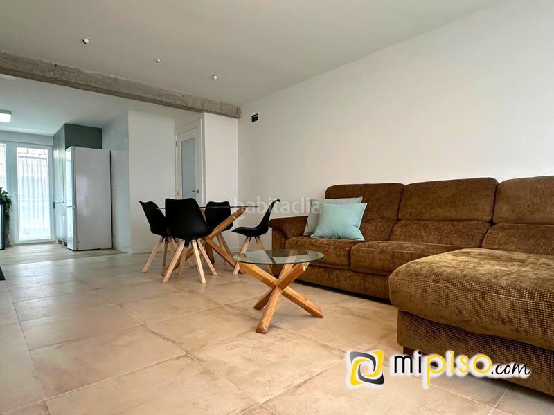 Foto 03c3cf16-7009-44bc-9381-0b0c138bdf35. Pis a Centro Laredo