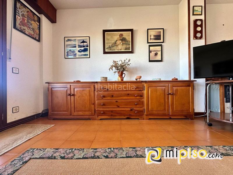 Foto 1dddd4be-f437-4f84-96bf-548aa719b0a5. Pis amb calefacció a Zona Playa Laredo