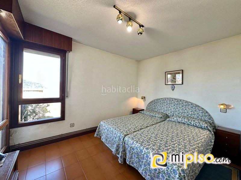 Foto 27cab020-7211-4cd6-aa57-8b92564d1040. Pis amb calefacció a Zona Playa Laredo