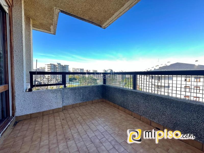 Foto 5e577add-23b2-45be-a07f-cc6df6f84300. Pis amb calefacció a Zona Playa Laredo