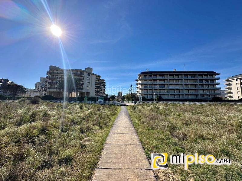 Foto d26020cb-4176-475d-8315-a73cbcbfa98e. Pis amb calefacció a Zona Playa Laredo