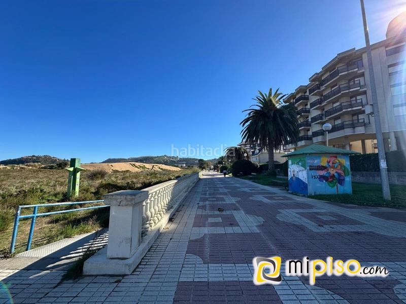 Foto d8f8a225-baf8-4761-89e0-c982ac07dd08. Pis amb calefacció a Zona Playa Laredo
